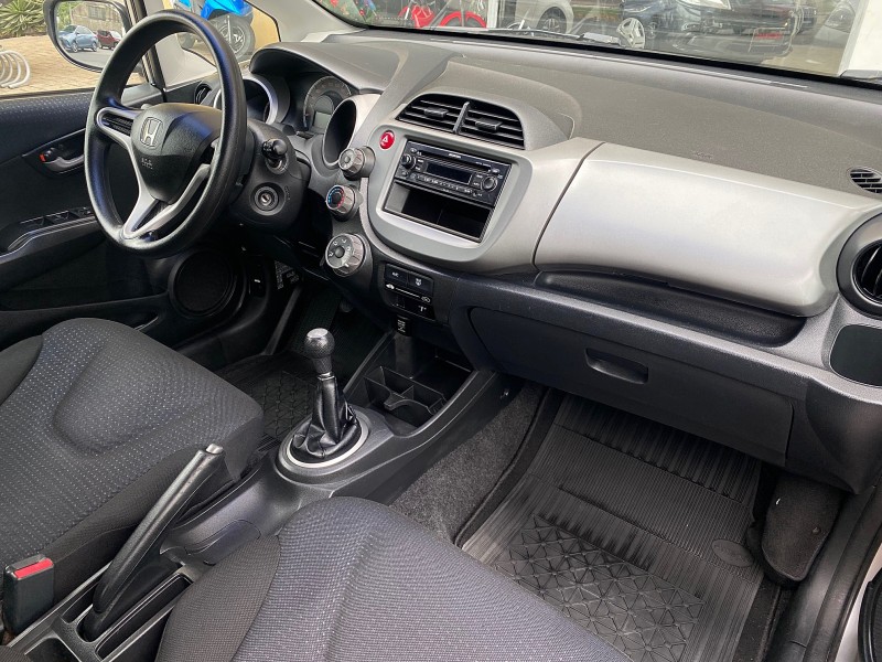 FIT 1.4 LX 8V FLEX 4P MANUAL - 2011 - CAXIAS DO SUL