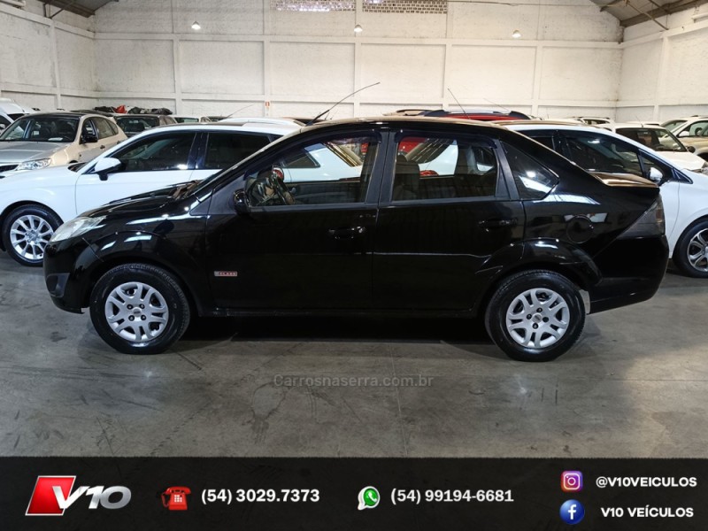 FIESTA 1.6 MPI CLASS SEDAN 8V FLEX 4P MANUAL - 2011 - CAXIAS DO SUL