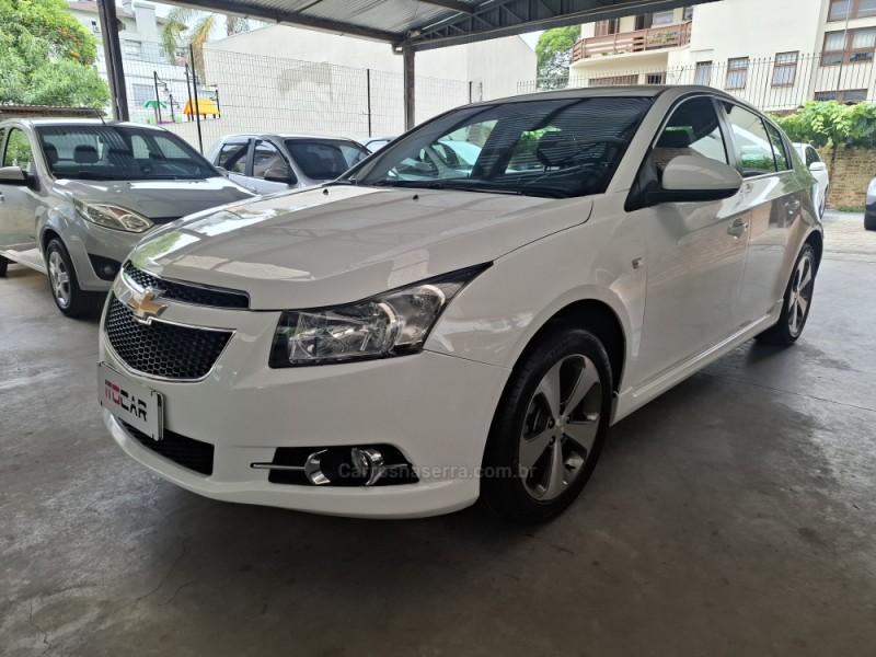 CRUZE 1.8 LT SPORT6 16V FLEX 4P AUTOMÁTICO - 2014 - GARIBALDI