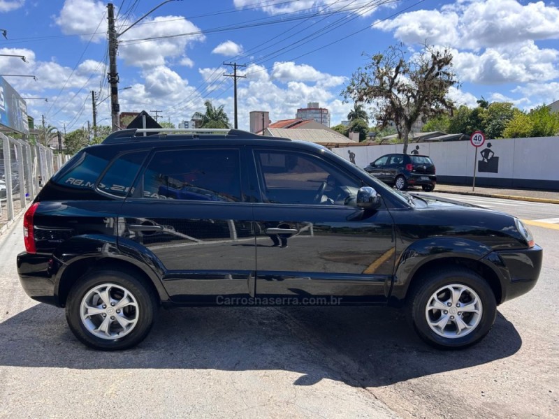 TUCSON 2.0 MPFI GL 16V 142CV 2WD GASOLINA 4P AUTOMÁTICO - 2009 - VENâNCIO AIRES