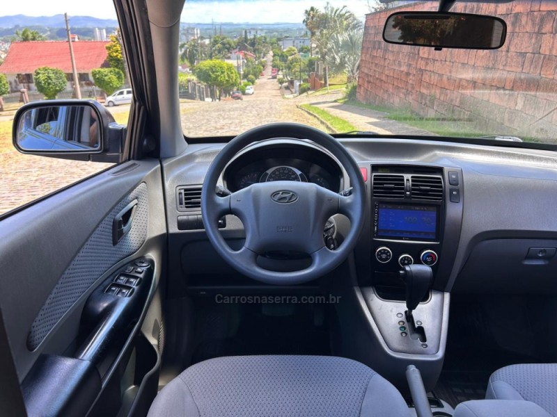 TUCSON 2.0 MPFI GL 16V 142CV 2WD GASOLINA 4P AUTOMÁTICO - 2009 - VENâNCIO AIRES