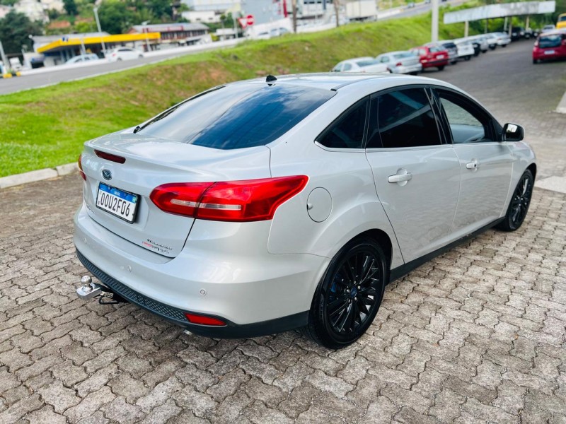 FOCUS 2.0 TITANIUM PLUS SEDAN 16V FLEX 4P AUTOMÁTICO - 2016 - BENTO GONçALVES