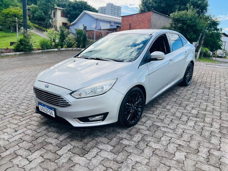 FOCUS 2.0 TITANIUM PLUS SEDAN 16V FLEX 4P AUTOMÁTICO - 2016 - BENTO GONçALVES