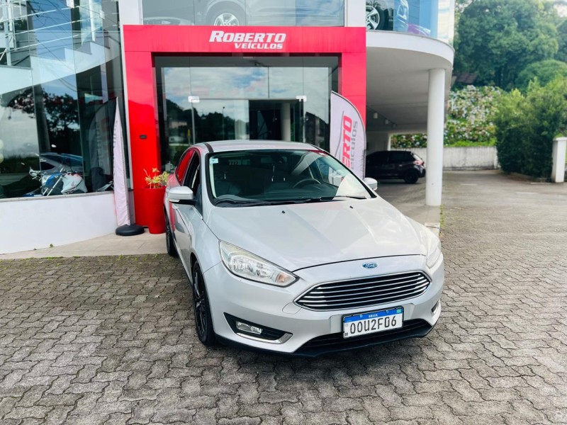 focus 2.0 titanium plus sedan 16v flex 4p automatico 2016 bento goncalves