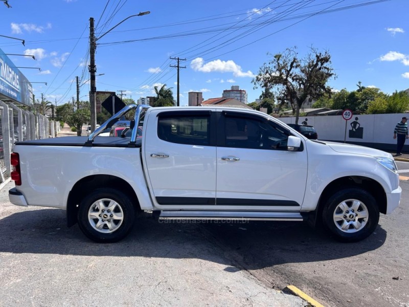 S10 2.4 LT 4X2 CD 8V FLEX 4P MANUAL - 2014 - VENâNCIO AIRES