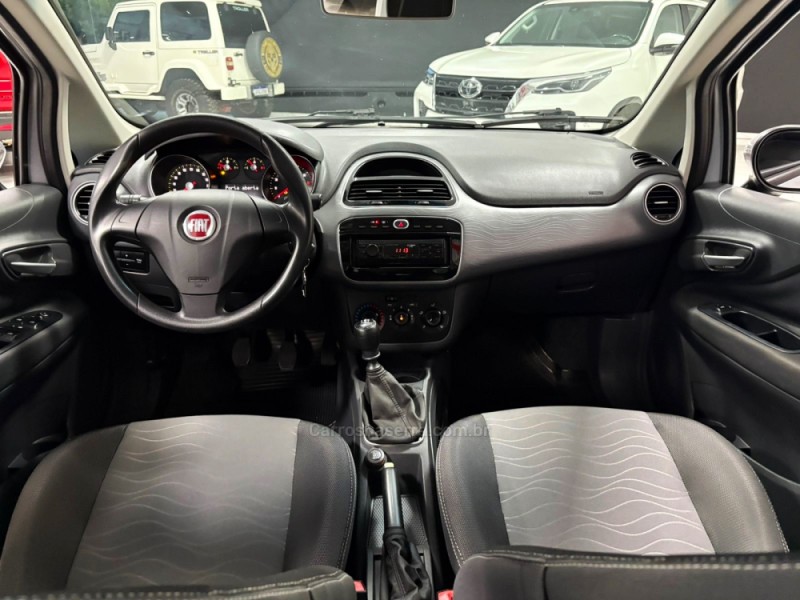PUNTO 1.6 ESSENCE 16V FLEX 4P MANUAL - 2014 - CAMPINAS DO SUL