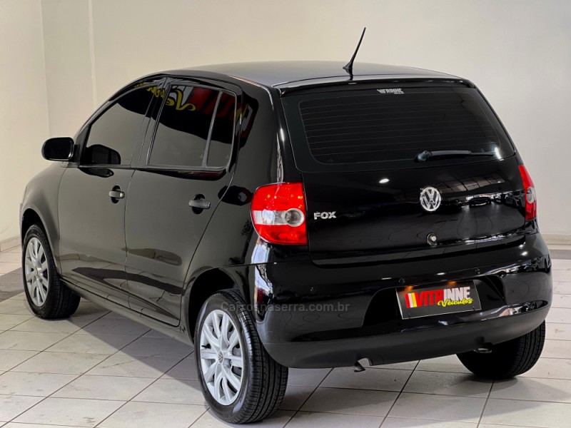 FOX 1.0 ITREND 8V FLEX 4P MANUAL - 2010 - CAXIAS DO SUL