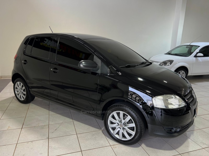 FOX 1.0 ITREND 8V FLEX 4P MANUAL - 2010 - CAXIAS DO SUL