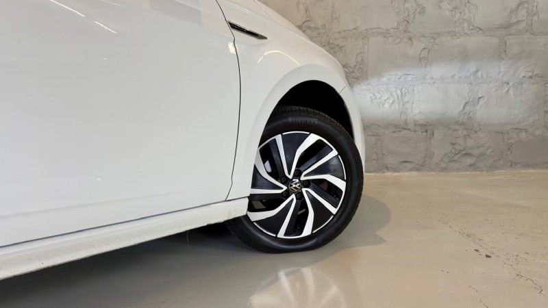 POLO 1.0	200 TSI HIGHLINE AUTOMÁTICO  - 2023 - CAXIAS DO SUL