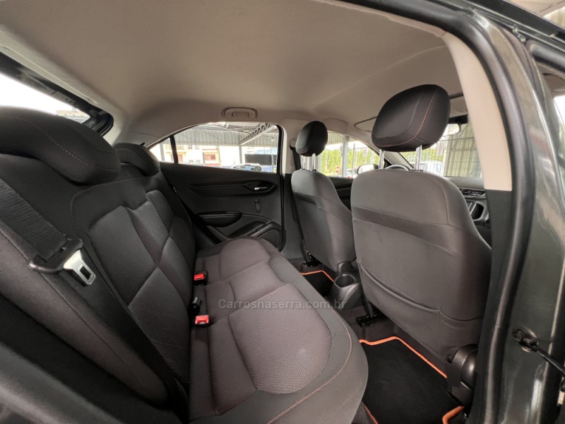 ONIX 1.4 MPFI LT 8V FLEX 4P MANUAL - 2016 - BOM PRINCíPIO