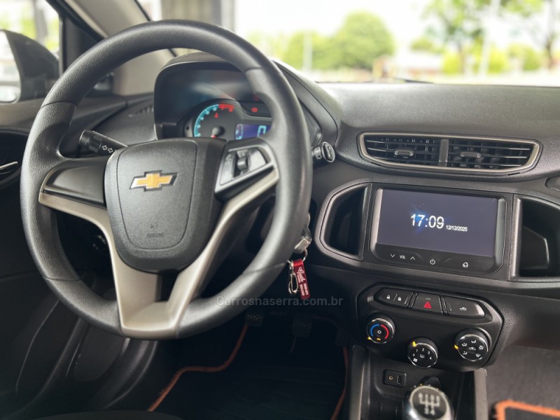 ONIX 1.4 MPFI LT 8V FLEX 4P MANUAL - 2016 - BOM PRINCíPIO