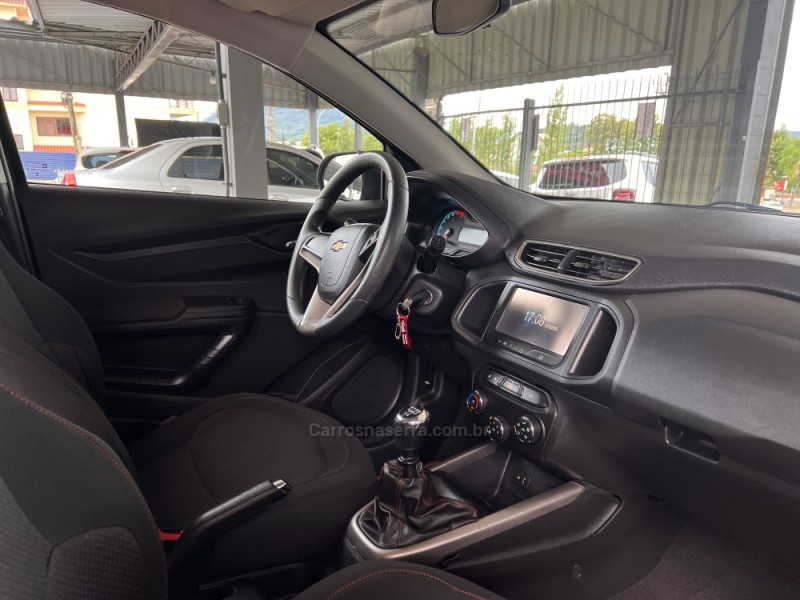 ONIX 1.4 MPFI LT 8V FLEX 4P MANUAL - 2016 - BOM PRINCíPIO