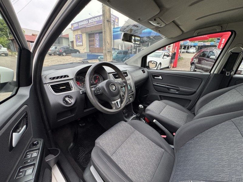 FOX 1.6 MI 8V FLEX 4P MANUAL - 2014 - DOIS IRMãOS