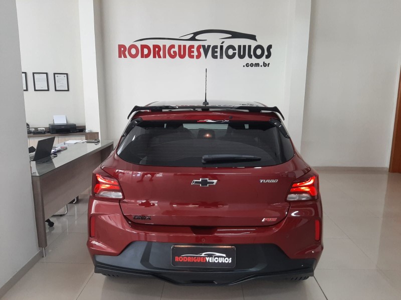 ONIX 1.0 TURBO FLEX RS 4P AUTOMÁTICO - 2022 - CAXIAS DO SUL
