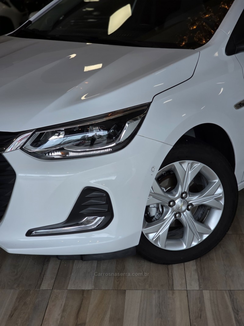 ONIX 1.0 PREMIER II 12V TURBO FLEX 4P AUTOMÁTICO - 2020 - CAXIAS DO SUL