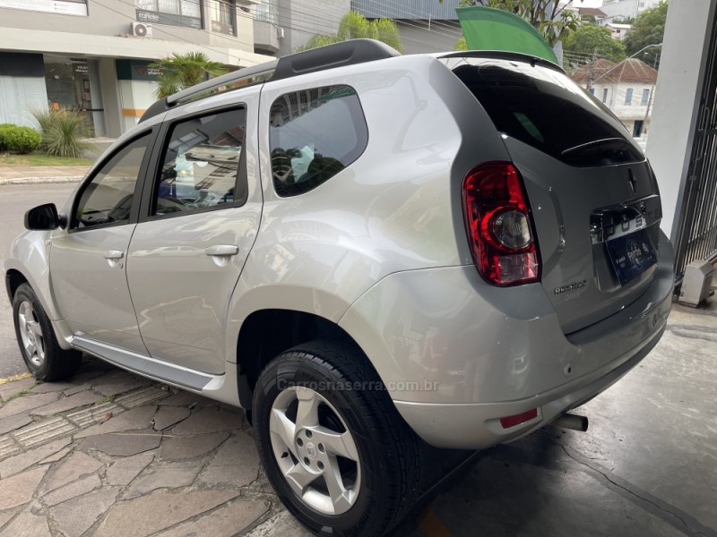 DUSTER 1.6 DYNAMIQUE 4X2 16V FLEX 4P MANUAL - 2014 - BENTO GONçALVES