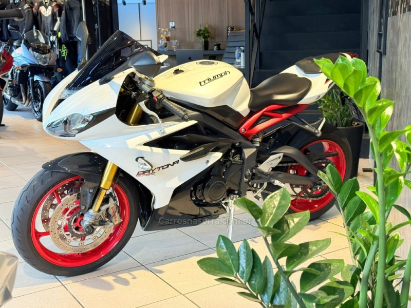 DAYTONA 675R ABS - 2014 - CAXIAS DO SUL