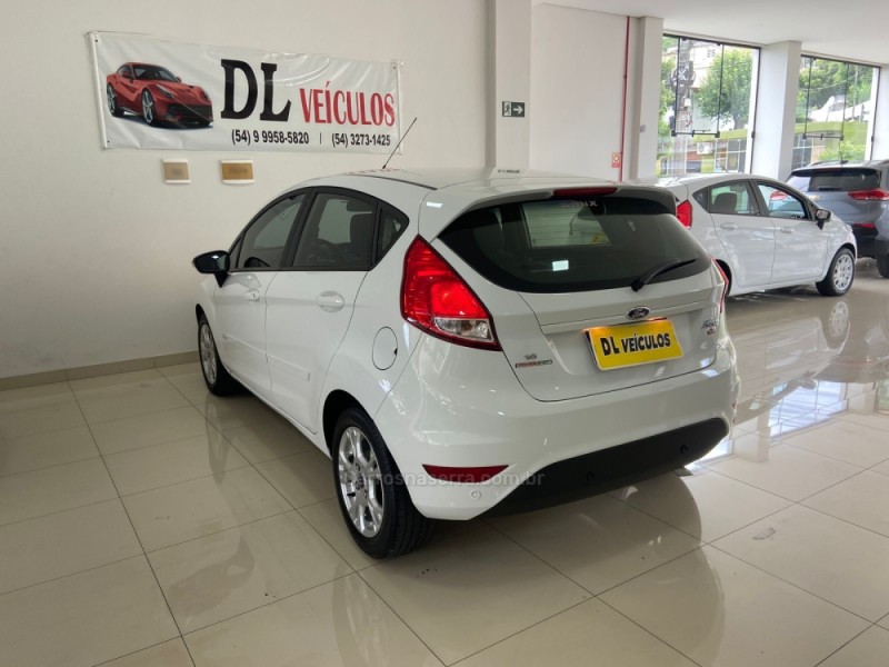 FIESTA 1.6 SE HATCH 16V FLEX 4P AUTOMÁTICO - 2016 - NOVA BASSANO