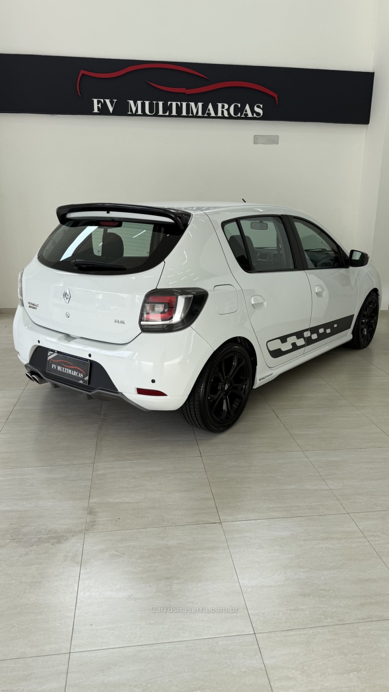 SANDERO 2.0 RS 16V FLEX 4P MANUAL - 2017 - BENTO GONçALVES