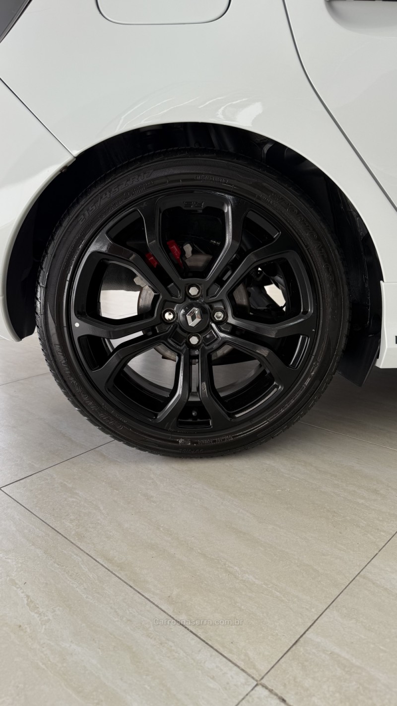 SANDERO 2.0 RS 16V FLEX 4P MANUAL - 2017 - BENTO GONçALVES