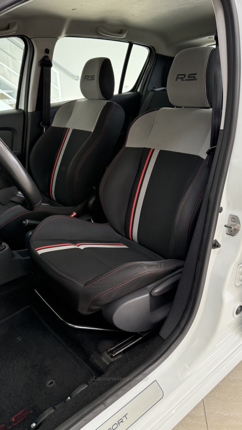 SANDERO 2.0 RS 16V FLEX 4P MANUAL - 2017 - BENTO GONçALVES