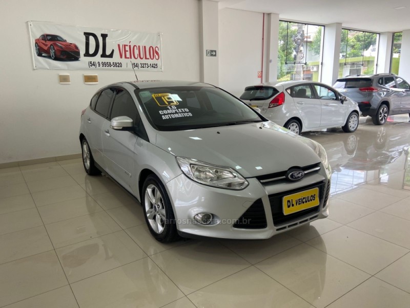 FOCUS 1.6 SE HATCH 16V FLEX 4P AUTOMÁTICO - 2015 - NOVA BASSANO