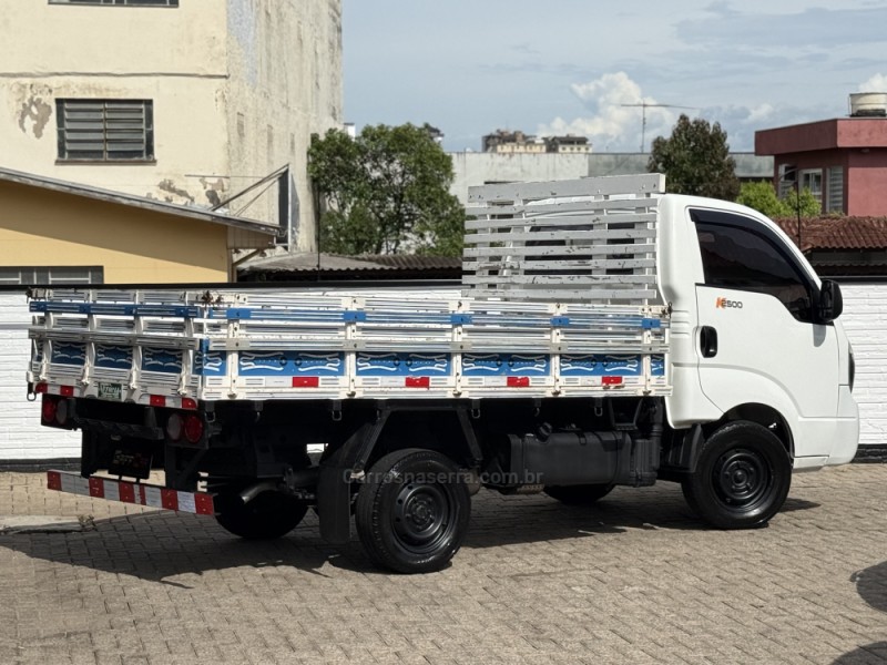 BONGO 2.5 K-2500 4X2 CS TURBO DIESEL 2P MANUAL - 2015 - DOIS IRMãOS