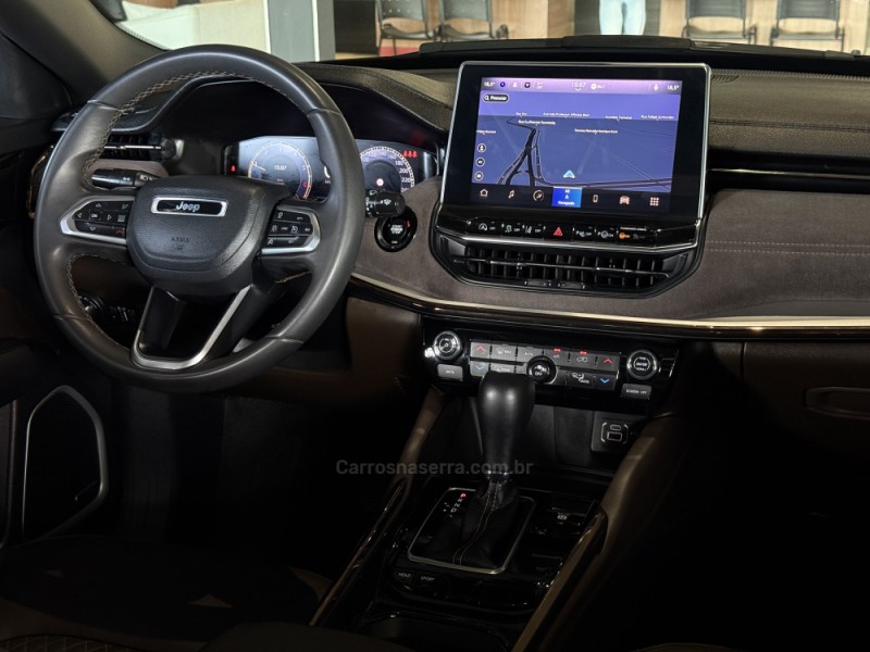 COMMANDER 1.3 OVERLAND T270 16V 4X2 TURBO FLEX 4P AUTOMÁTICO - 2023 - DOIS IRMãOS