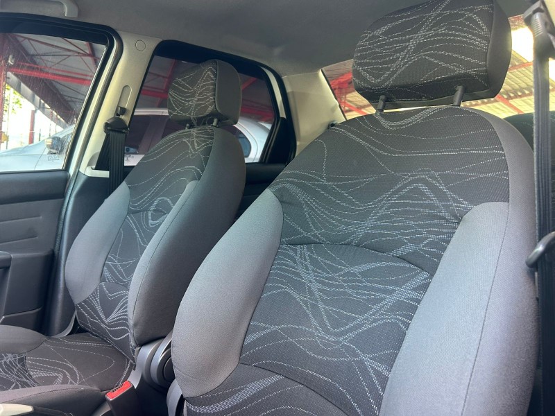 SIENA 1.4 MPI EL 8V FLEX 4P MANUAL - 2013 - TRêS COROAS