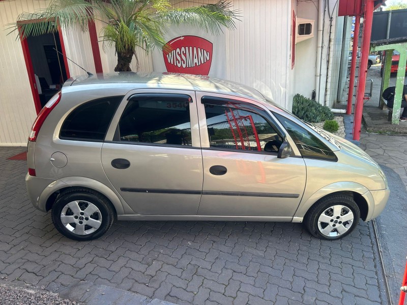 MERIVA 1.8 MPFI CD 8V FLEX 4P MANUAL - 2003 - TRêS COROAS