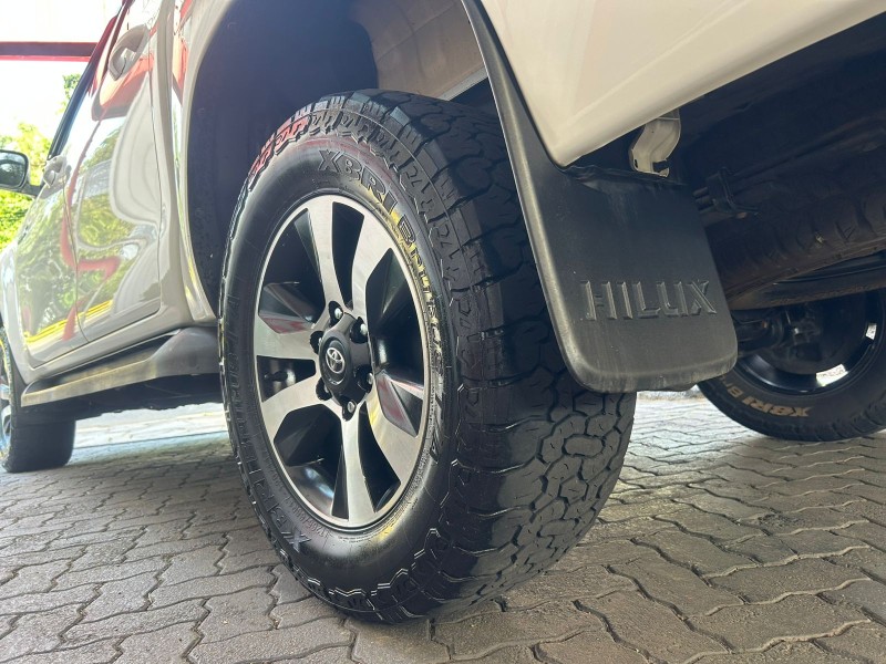 HILUX 2.8 SR 4X4 CD 16V DIESEL 4P AUTOMÁTICO - 2019 - TRêS COROAS