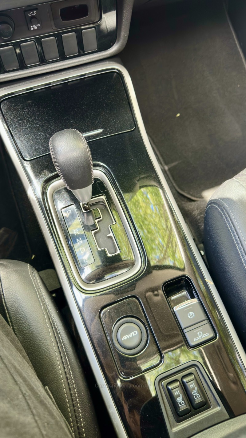 OUTLANDER 3.0 GT 4X4 V6 24V GASOLINA 4P AUTOMÁTICO - 2018 - CAXIAS DO SUL