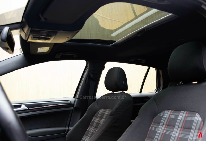 GOLF 2.0 TSI GTI 16V TURBO GASOLINA 4P AUTOMÁTICO - 2015 - GARIBALDI