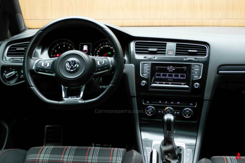 GOLF 2.0 TSI GTI 16V TURBO GASOLINA 4P AUTOMÁTICO - 2015 - GARIBALDI