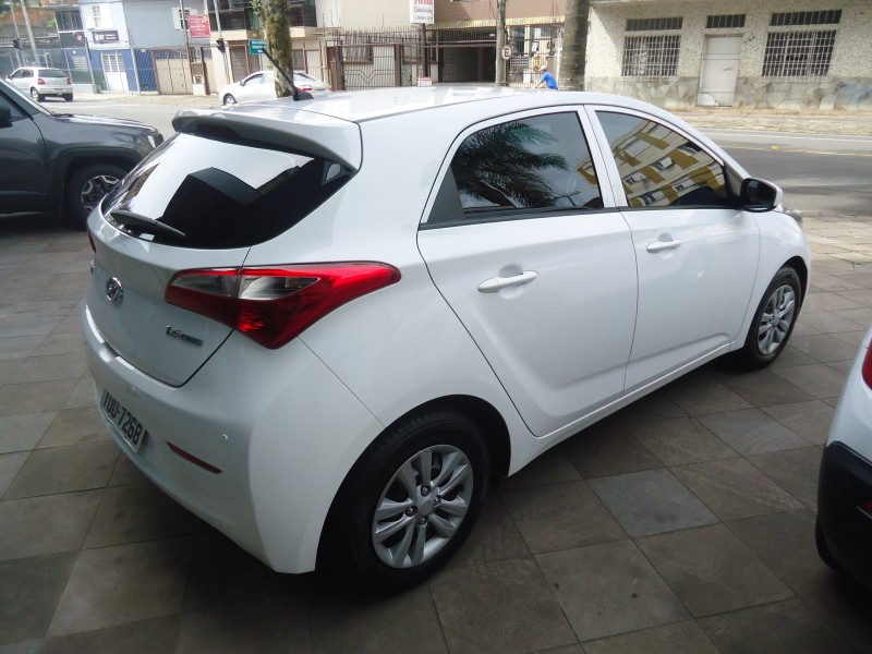 HB20 1.6 COMFORT PLUS 16V FLEX 4P MANUAL - 2014 - CAXIAS DO SUL