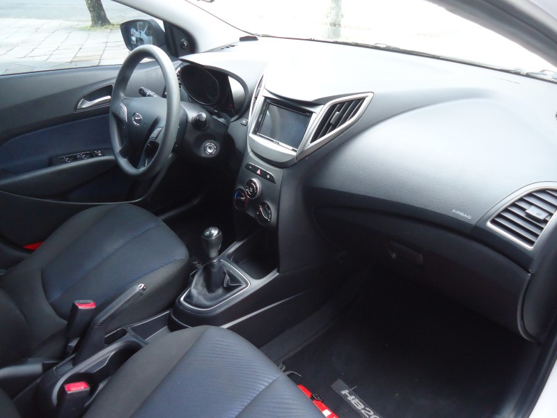 HB20 1.6 COMFORT PLUS 16V FLEX 4P MANUAL - 2014 - CAXIAS DO SUL