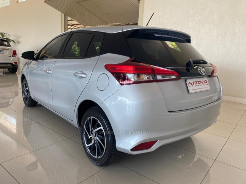 YARIS 1.5 XLS SEDAN 16V FLEX 4P AUTOMÁTICO - 2023 - LAJEADO
