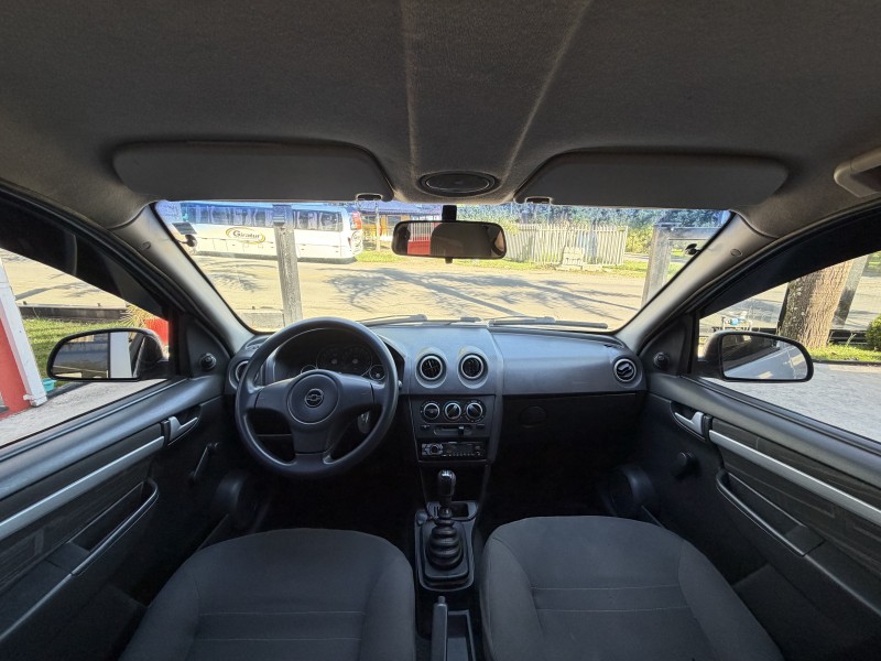 PRISMA 1.4 MPFI MAXX 8V FLEX 4P MANUAL - 2010 - CAXIAS DO SUL