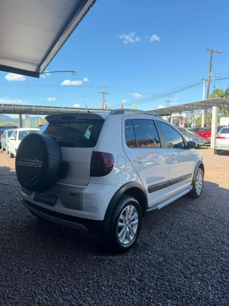 CROSSFOX 1.6 MI FLEX 8V 4P MANUAL - 2013 - LAJEADO