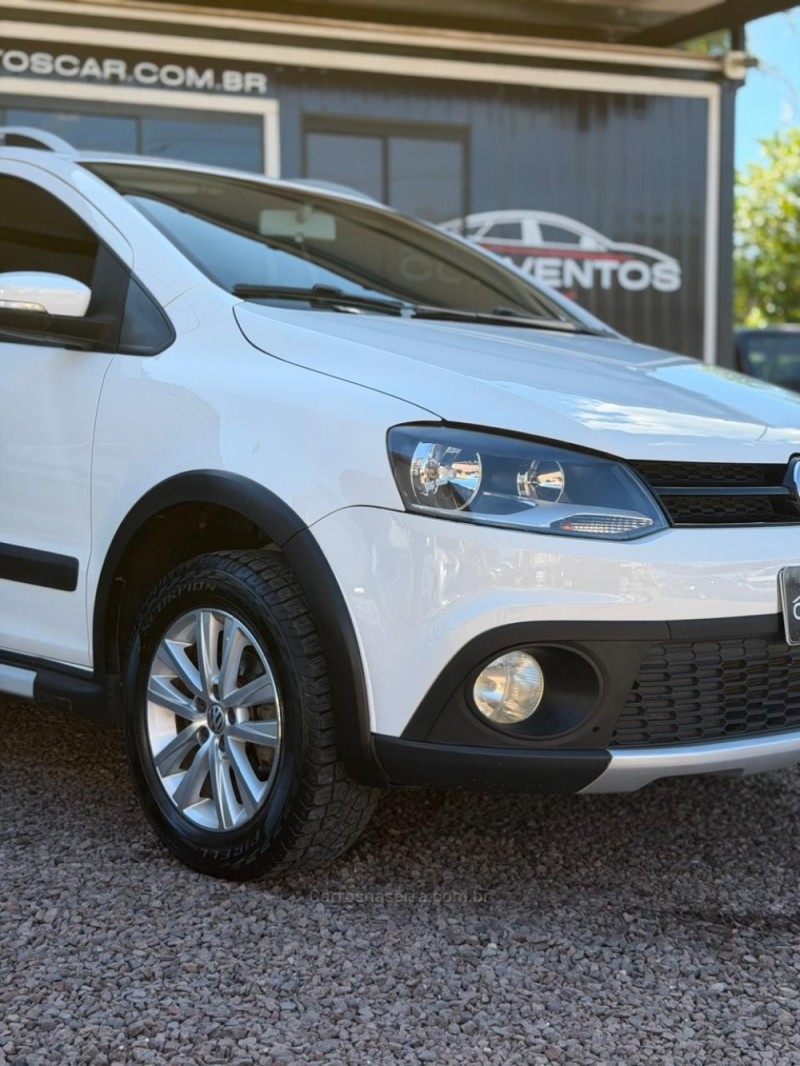 CROSSFOX 1.6 MI FLEX 8V 4P MANUAL - 2013 - LAJEADO