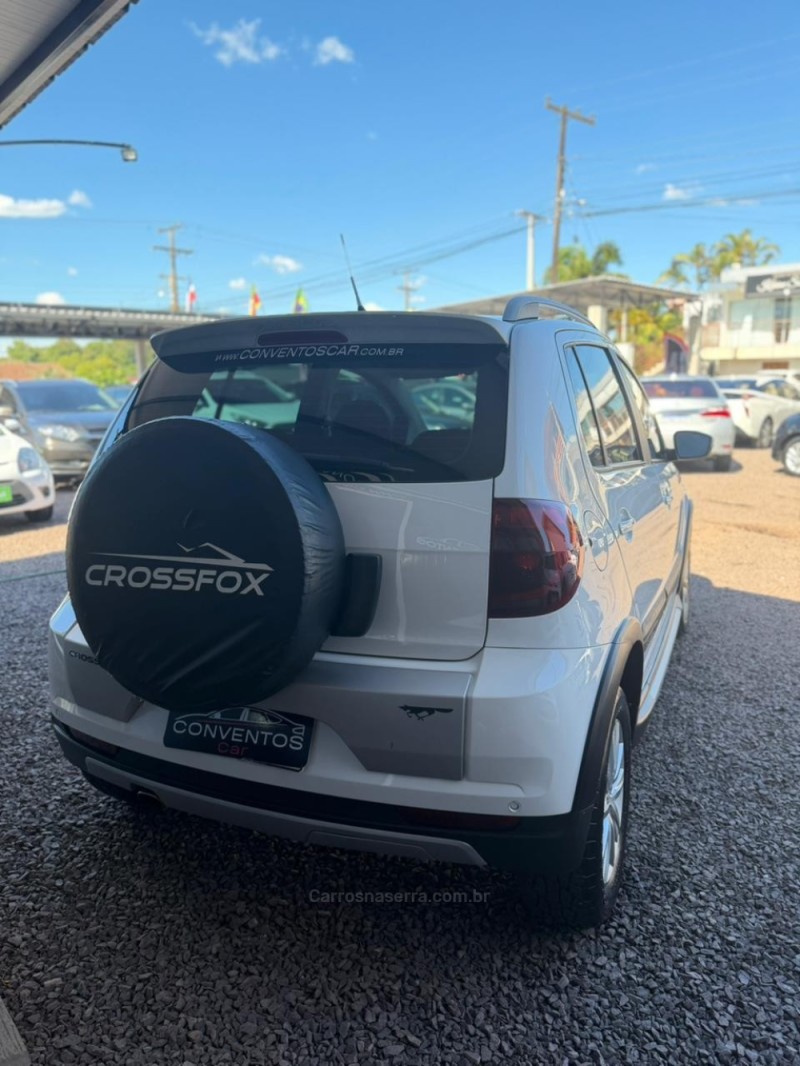 CROSSFOX 1.6 MI FLEX 8V 4P MANUAL - 2013 - LAJEADO