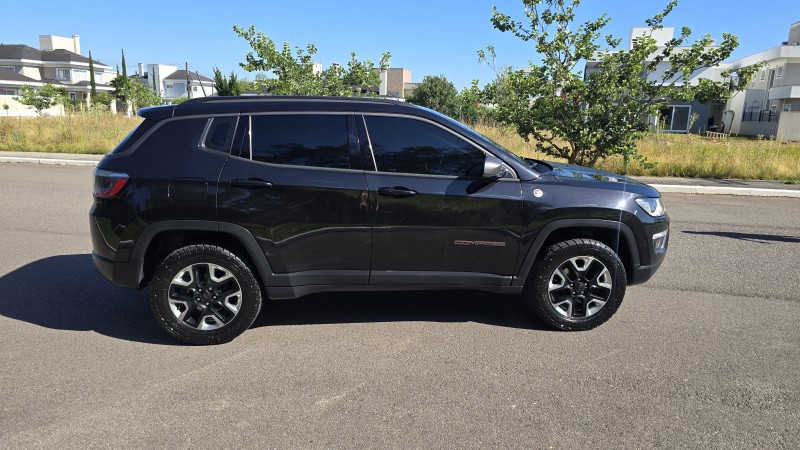 COMPASS 2.0 16V DIESEL TRAILHAWK 4X4 AUTOMÁTICO - 2018 - BENTO GONçALVES