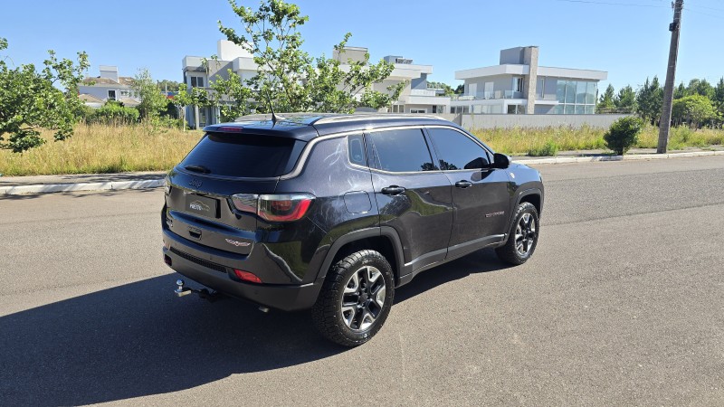 COMPASS 2.0 16V DIESEL TRAILHAWK 4X4 AUTOMÁTICO - 2018 - BENTO GONçALVES