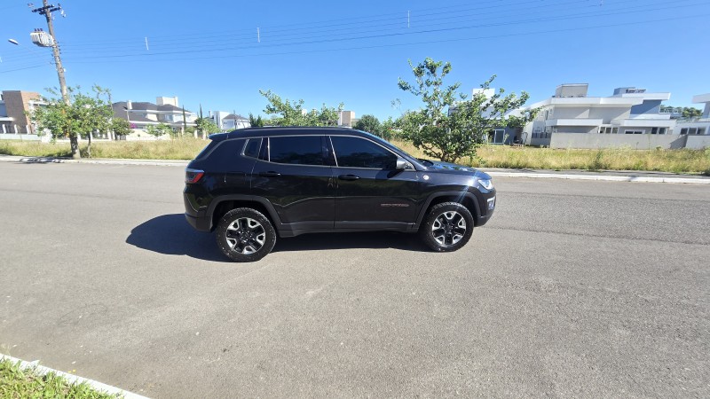 COMPASS 2.0 16V DIESEL TRAILHAWK 4X4 AUTOMÁTICO - 2018 - BENTO GONçALVES