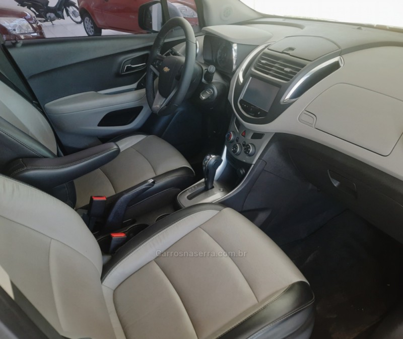 TRACKER 1.8 MPFI LTZ 4X2 16V FLEX 4P AUTOMÁTICO - 2015 - GARIBALDI