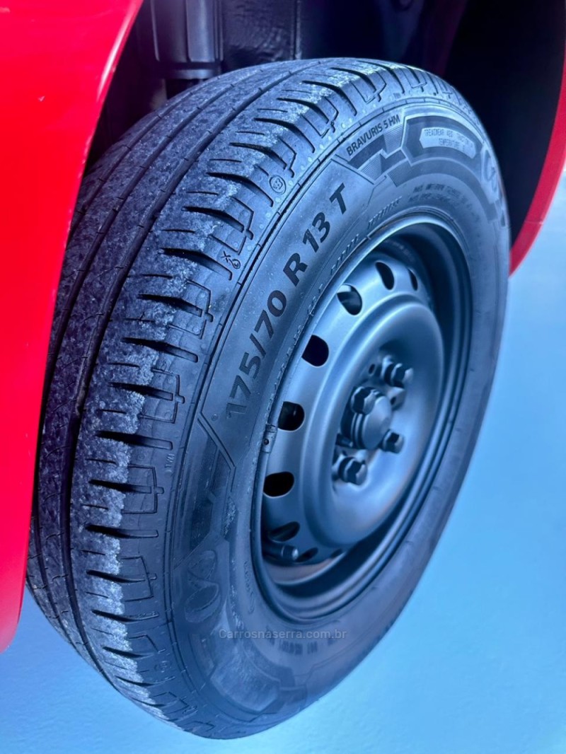 UNO 1.0 EVO VIVACE 8V FLEX 2P MANUAL - 2013 - TRêS COROAS