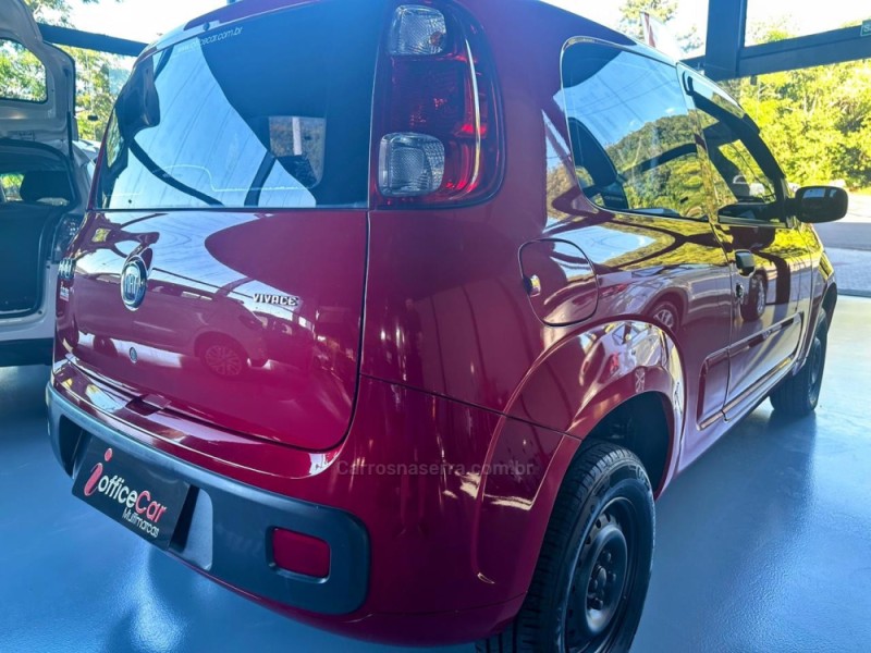 UNO 1.0 EVO VIVACE 8V FLEX 2P MANUAL - 2013 - TRêS COROAS