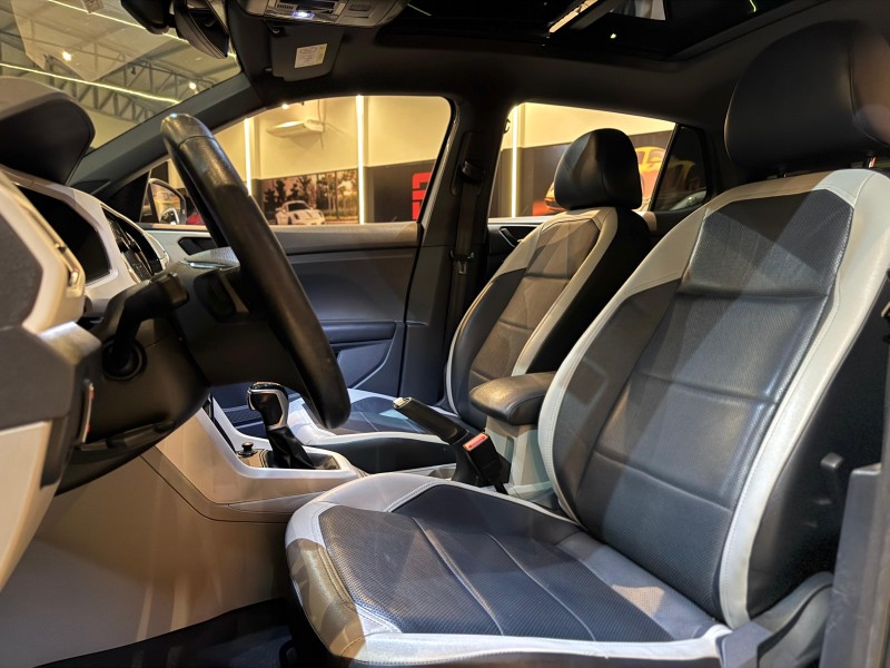 T-CROSS 1.4 HIGHLINE TSI 16V FLEX 4P AUTOMÁTICO - 2020 - NOVO HAMBURGO