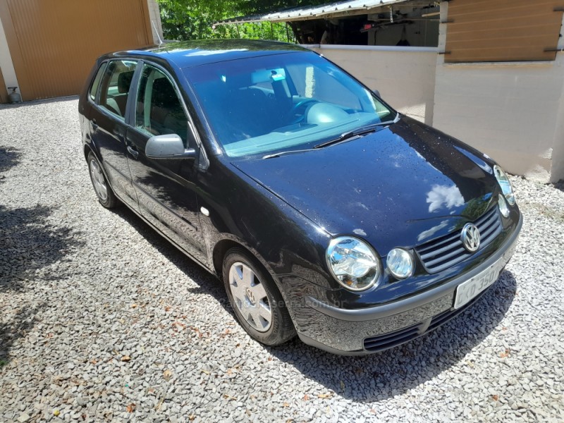 POLO 1.6 MI 8V GASOLINA 4P MANUAL - 2003 - NOVA PRATA