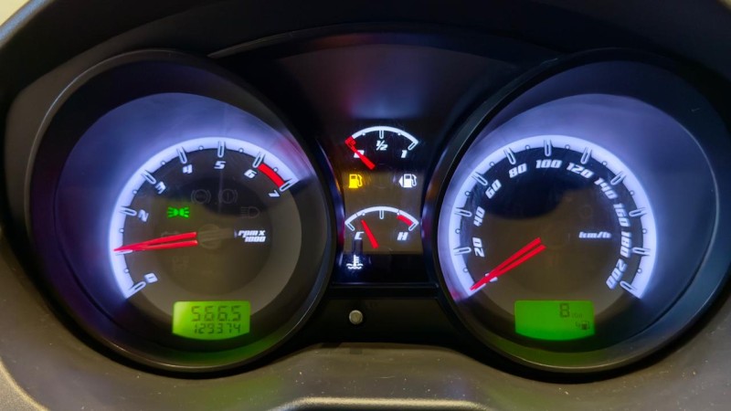 FIESTA 1.0 ROCAM SE 8V FLEX 4P MANUAL - 2014 - CAXIAS DO SUL